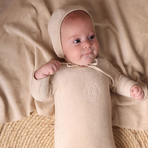 Embroidered B Footie, Bonnet and Blanket Set Beige