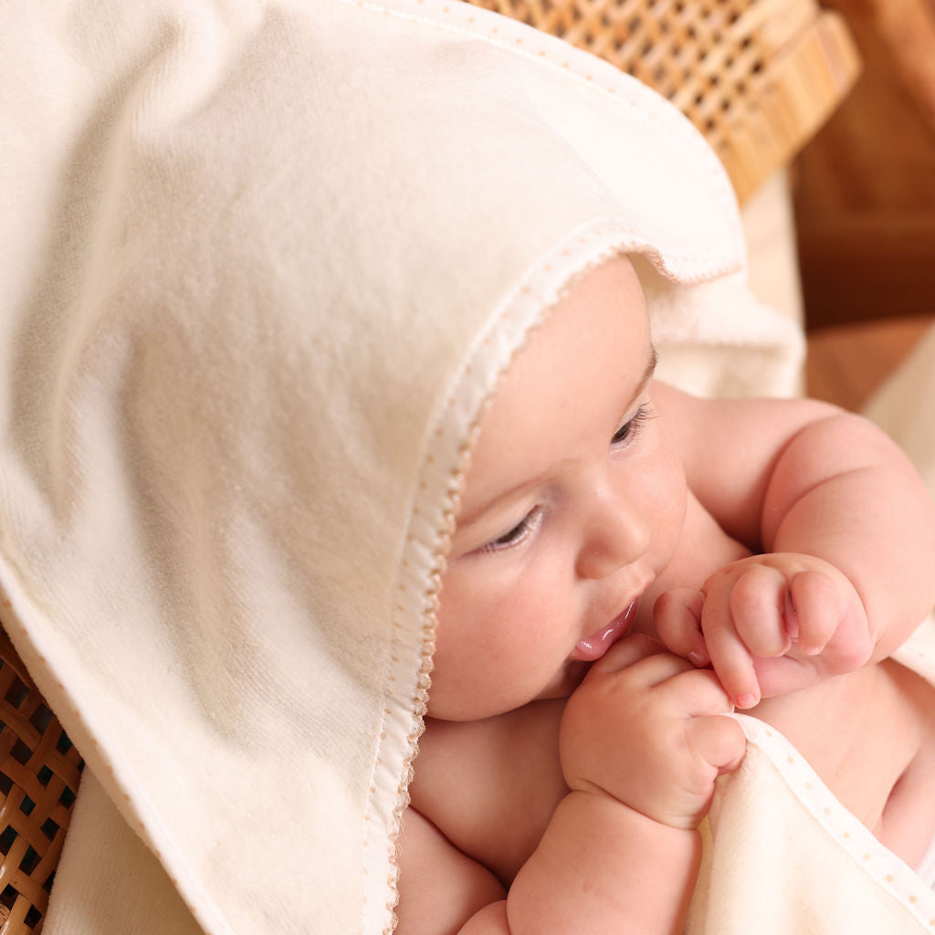 Hooded Towel with Dot Binding and Picot Stitch