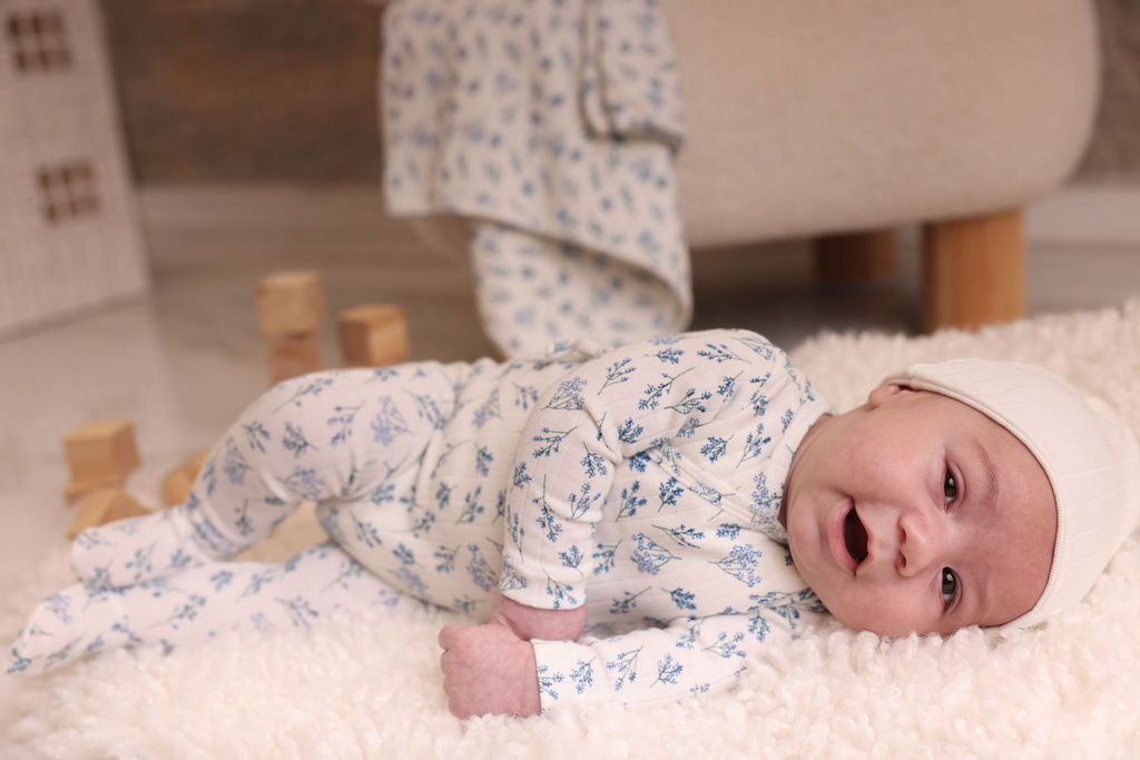 AOP Ribbed Leaf Footie, Hat and Blanket