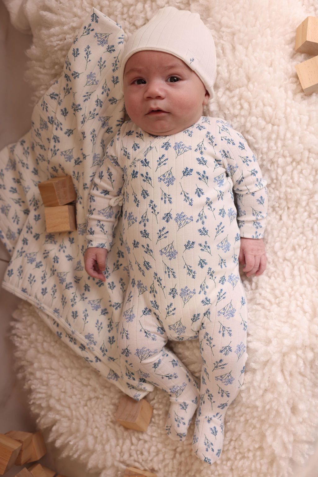 AOP Ribbed Leaf Footie, Hat and Blanket
