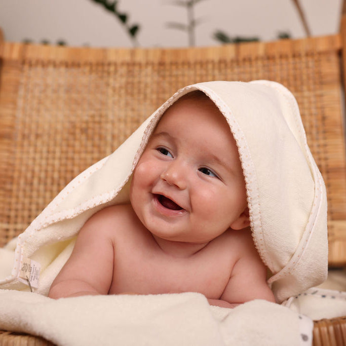 Hooded Towel with Dot Binding and Picot Stitch